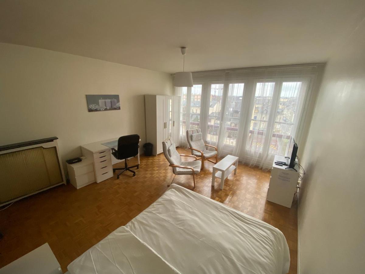 Chambre DELUXE  Le Mans Esterno foto