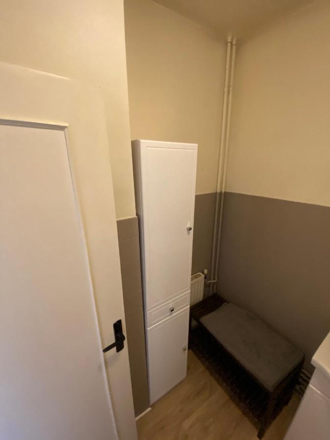 Chambre DELUXE  Le Mans Esterno foto